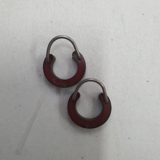 Sliding glides for Louet flyers